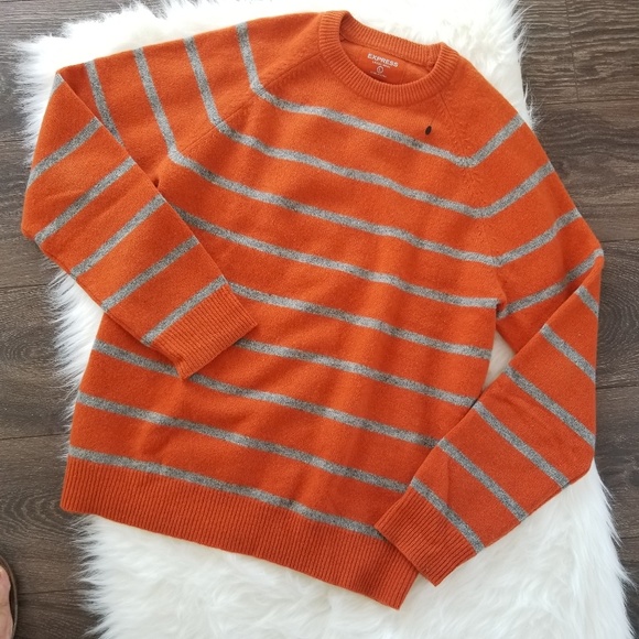 Lambs Wool Sweater Large - Picture 4 of 4